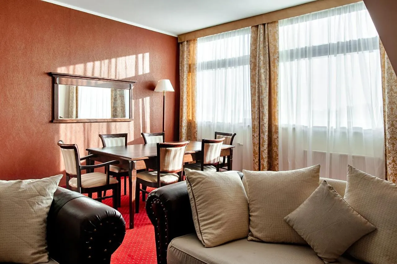 Grand Royal Hotel Познань