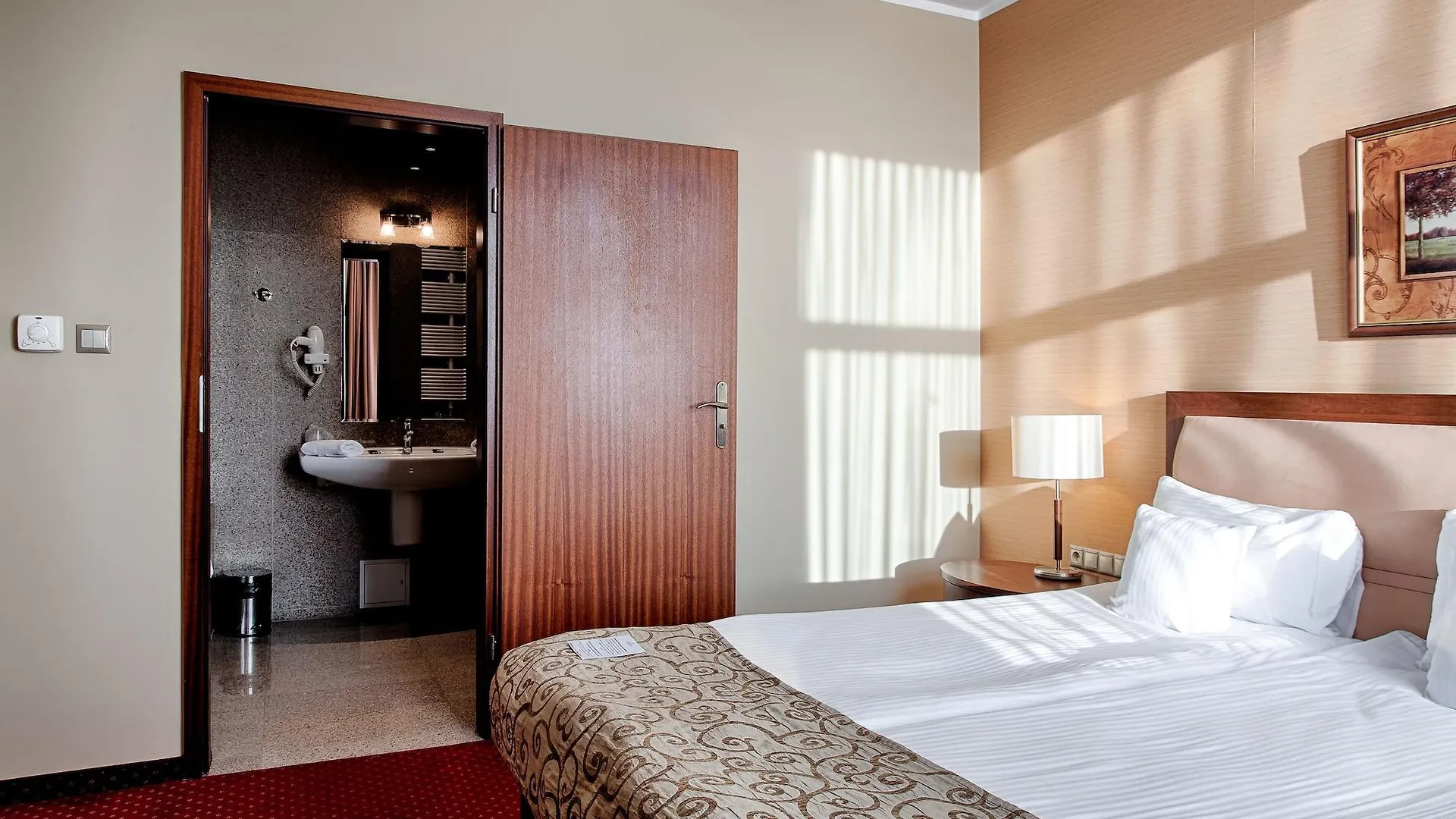 Grand Royal Hotel Poznan 4*,